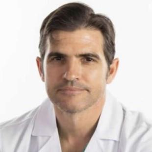 DR. FRANCISCO JAVIER BUILS / DIRECTOR MÉDICO / CIRUJANO Y MÉDICO ESTÉTICO